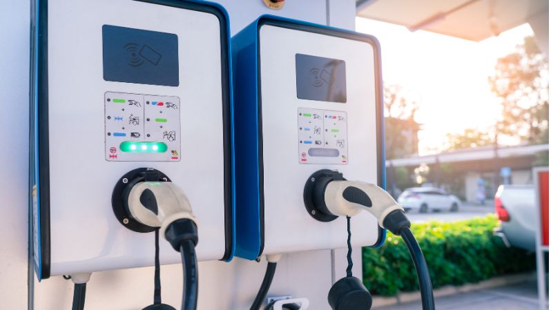 The Cost of Charging Your Electric Car in Public Places